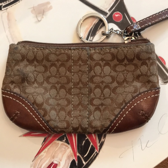Authentic Coach Keychain Purse. - Picture 2 of 12